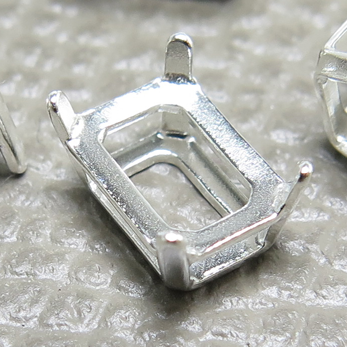 シルバー 925 石座・石枠・空枠 金具 パーツ オクタゴン エメラルドカット 6×4mm 4本爪（50個）