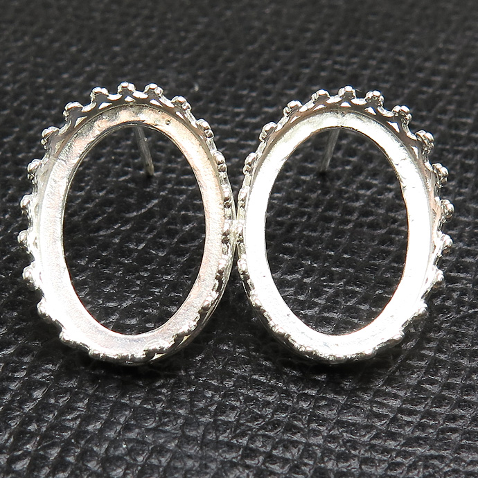 ピアス 空枠 オーバル クラウン（ベゼルセッティング/カボション）18×13mm（真鍮ブラス・シルバーカラー）1ペア