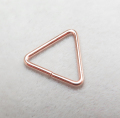 カン（トライアングル）「14kgf・ローズゴールドフィルド」【5.0mm】（30個）