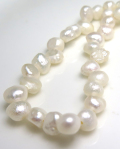 バロックパール ビーズ 淡水真珠 （ホワイト系）5～6mm / 18cm（1連）