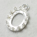 ペンダント オーバル空枠 チャームクラウン（ベゼルセッティング/カボション用）（8×6mm）（真鍮ブラス・シルバーカラー）（6個）