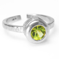 ペリドット リング 指輪 ラウンド 天然石 6mm 真鍮ブラス・シルバーカラー 1個