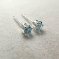 sv925シルバースタッドピアス（3mmラウンド6本爪）天然石ブルートパーズ＜11月誕生石＞（1ペア）