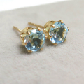 ゴールドフィルド/5mmラウンド6本爪・スタッドピアス（立て爪ピアス）・天然石ブルートパーズ＜11月誕生石＞（スカイブルー）「14kgf」（1ペア）