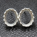 シルバーピアス 空枠 オーバル クラウン（ベゼルセッティング/カボション）10×8mm（真鍮ブラス・シルバーカラー）1ペア