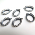 銀古美 ペンダント空枠 チャームクラウン（ベゼルセッティング/カボション用）（オーバル・10×8mm）（真鍮ブラス・アンティークシルバー）（8個）