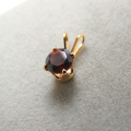 スタッドペンダントトップ「14kgf（ゴールドフィルド）」天然石ガーネット＜1月誕生石＞5mm/4本爪（1個）