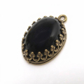 ブラックオニキス ペンダントトップ  金古美  天然石（ベゼル/カボション）10×8mm（真鍮ブラス・アンティークゴールドカラー）（1個）