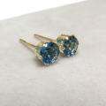 14kgf/4mmラウンド6本爪・スタッドピアス・天然石ロンドンブルートパーズ＜11月誕生石＞「ゴールドフィルド」（1ペア）
