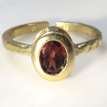 ガーネット 指輪 リング オーバル 楕円 天然石 7×5mm 真鍮ブラス・ゴールドカラー 1個