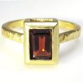 ガーネット 指輪 リング レクタングル オクタゴン 長方形リング 天然石 7×5mm 真鍮ブラス・ゴールドカラー 1個