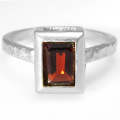 ガーネット 指輪 リング レクタングル オクタゴン 長方形リング 天然石 7×5mm 真鍮ブラス・シルバーカラー 1個