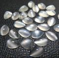 ムーンストーンカボション 天然石ルース ペアシェイプ【10×7mm】（3個）