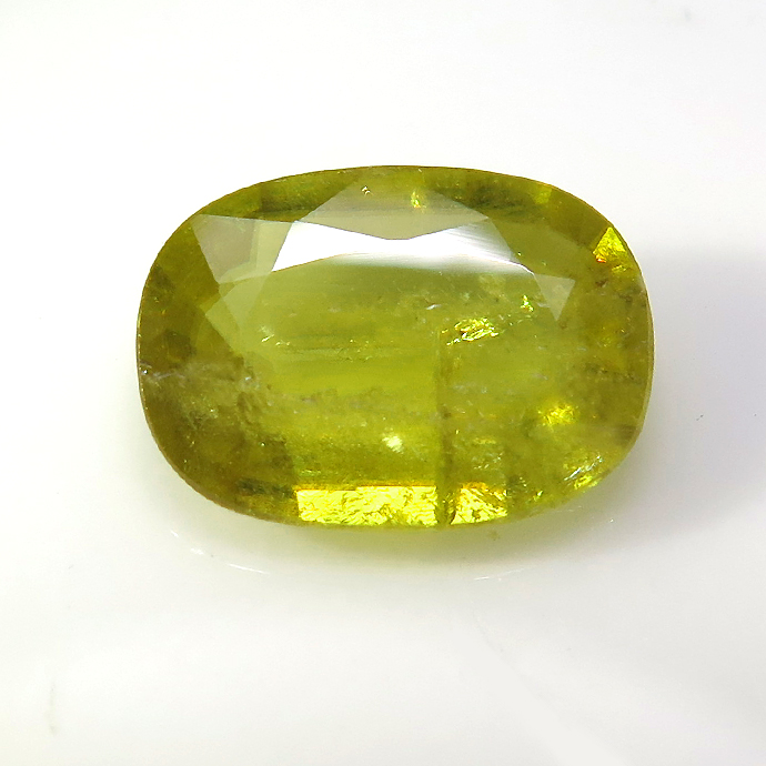 天然石ルース（裸石） スフェーン ロシア産/非加熱 オーバル【11.2×8.2×3.4mm】ファセットカット（1個）