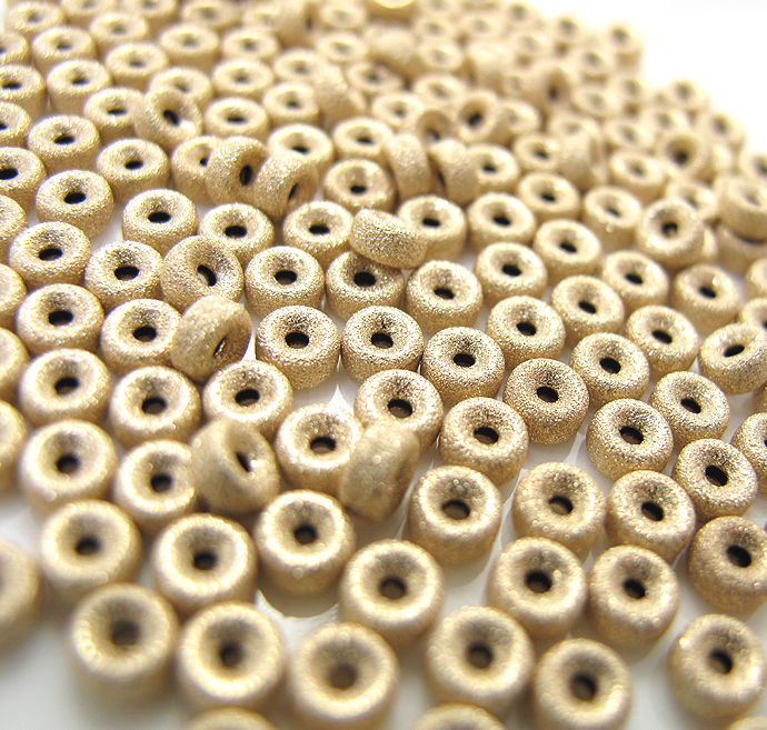 14KGFビーズ ラウンデル 4mm（スターダスト）ゴールドフィルド （10個）
