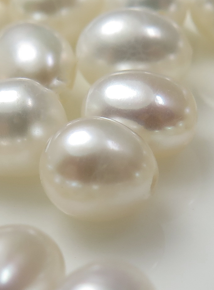 パール 片穴 淡水真珠（ホワイト系）エッグ～ライス・ドロップ 4～4.5mm（250個）