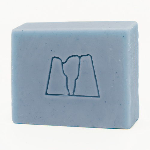 ラベンダー石鹸 90g ＜ララハニー＞ 藍エキス配合。澄み切った白肌へ