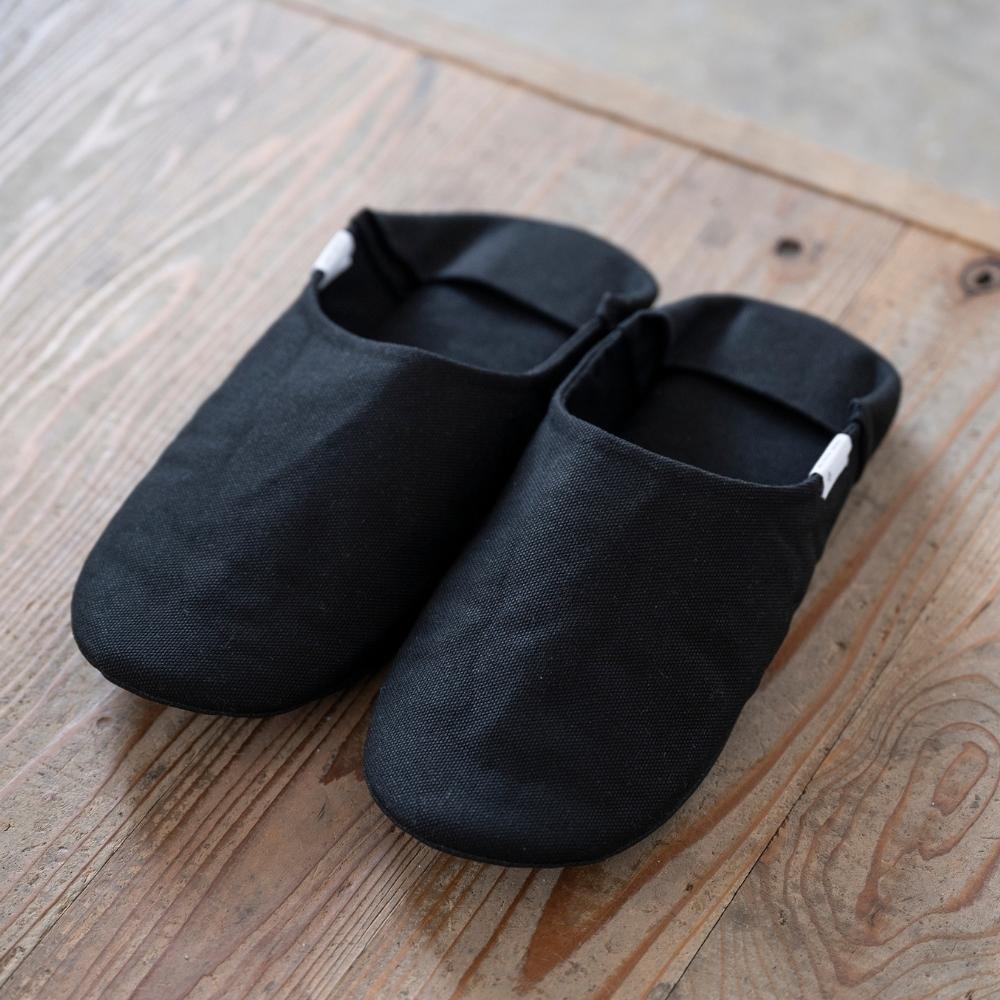 帆布のバブーシュ＜Lamp Black（ランプブラック）＞ [ABE HOME SHOES｜（群馬県）]