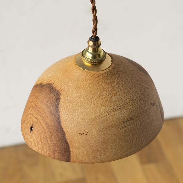 生木挽きのランプシェード・中サイズ【アベマキ】｜木もの NAKAYA 中矢