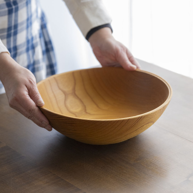 新作：生木挽きの器 no.01＜欅（ケヤキ）＞特大（29cm）｜木もの NAKAYA 中矢嘉貴さん（静岡県富士宮市）木のインテリア,富士山麓,サステナブル,倒木