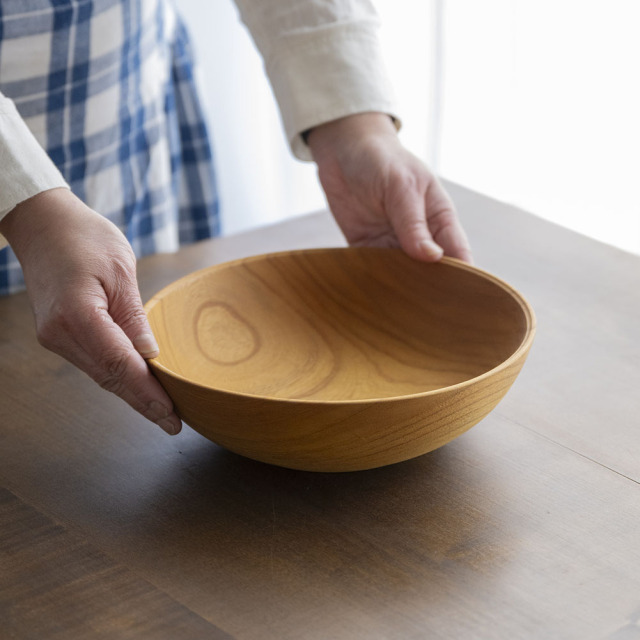 新作：生木挽きの器no.06＜欅（ケヤキ）＞大（24cm）サラダボウル・パスタプレート｜木もの NAKAYA 中矢嘉貴さん（静岡県富士宮市）富士山麓,サステナブル,倒木