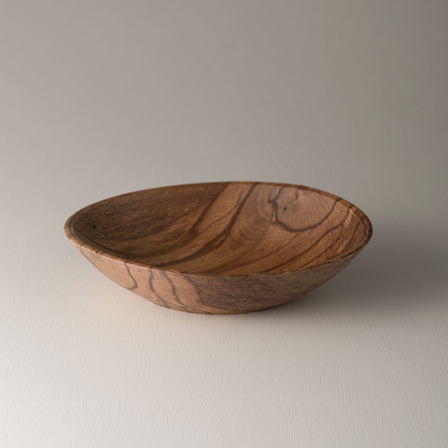 新作：生木挽きの器no12 ＜樫（カシ）＞ 中（22cm）ボウル・プレート