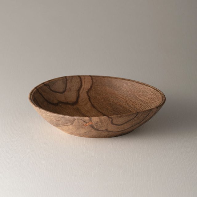 新作：生木挽きの器no13 ＜樫（カシ）＞ 中（22cm）ボウル・プレート