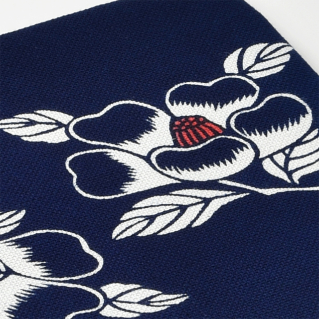 型染めの椅子敷き（小） ＜椿＞／ 山内武志さん（山内染色工房