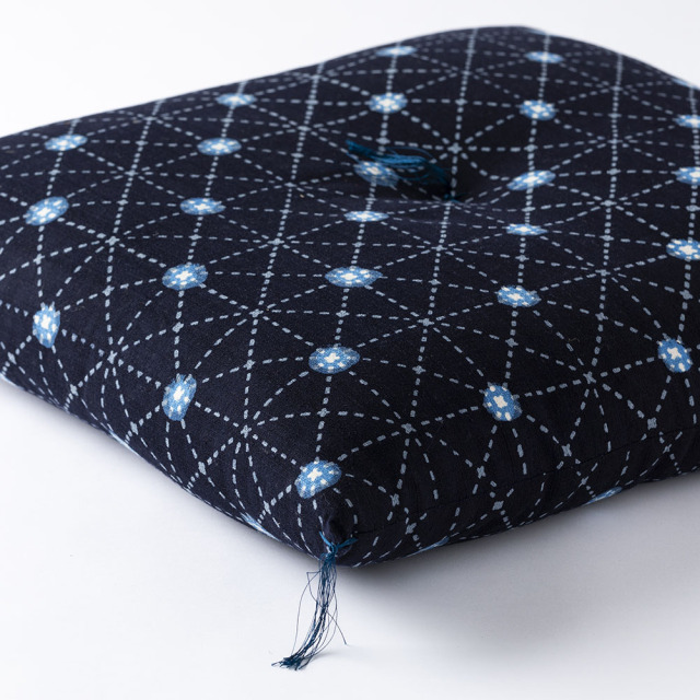 【大幅値下げ】撫松庵 刺し子牡丹〈紺〉 大幅値下げ】撫松庵 刺し子牡丹〈紺〉