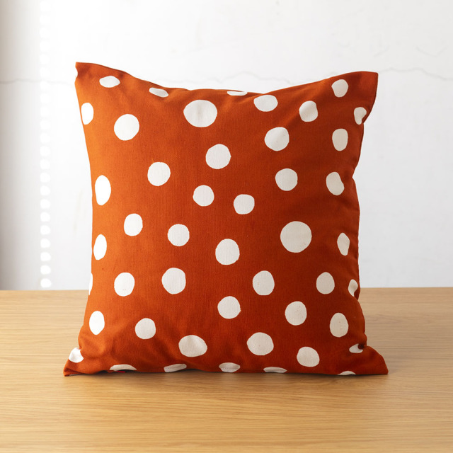 型染めのクッションカバー＜水玉＞ 綿平織（グログラン） | 山内武志