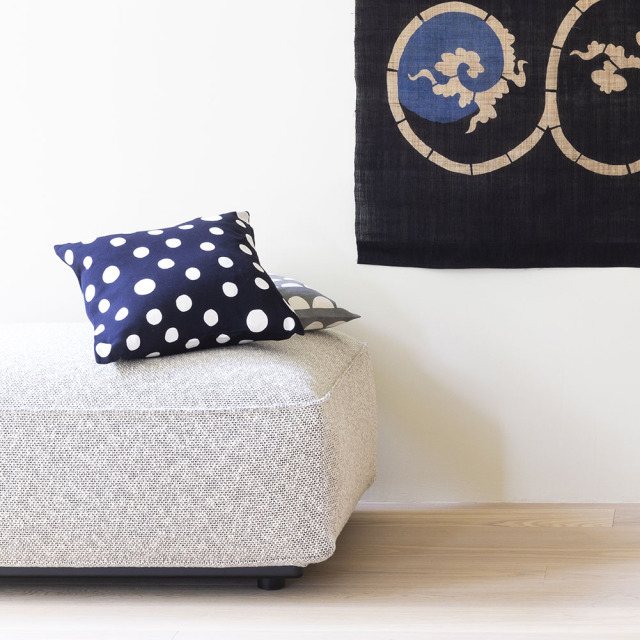 激レア！ ドンケツ クッションカバー 3枚セット 孤月組 朔組 三船 華月組 型染めのクッションカバー＜水玉＞ 綿平織（グログラン） | 山内武志