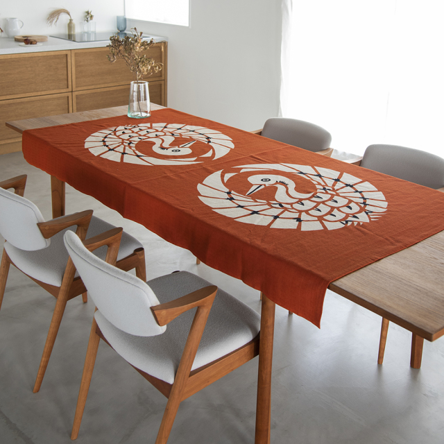 再入荷】 型染めのマルチクロス ＜笹葉段染め（段笹）＞紅緋｜山内武志