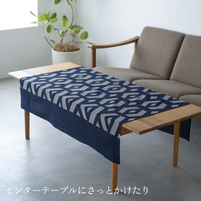 型染めのマルチクロス ＜牡丹＞（黒金）｜山内武志さん（山内染色工房