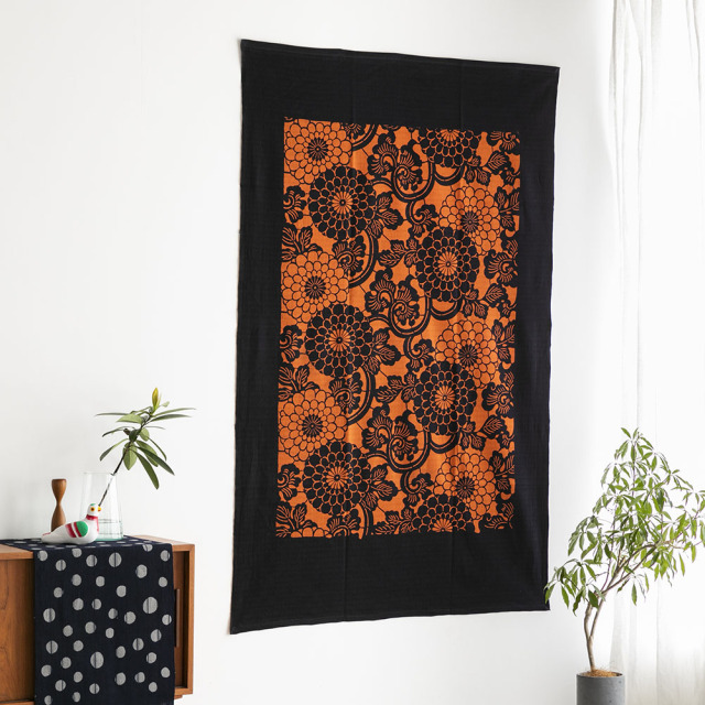 型染めのマルチクロス＜大菊唐草＞｜山内武志さん（山内染色工房・アトリエぬいや）マルチクロス,テーブルクロス,スロー