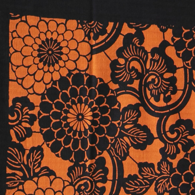 型染めのマルチクロス ＜大菊唐草＞ ｜ 山内武志さん（山内染色工房