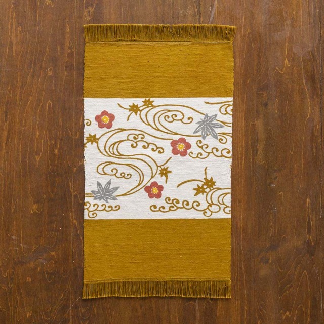 【木綿・中】型染めの卓布＜紅型＞房｜ 山内武志さん（山内染色工房／アトリエぬいや）【ネコポス対応可】/A　梅楓流水文