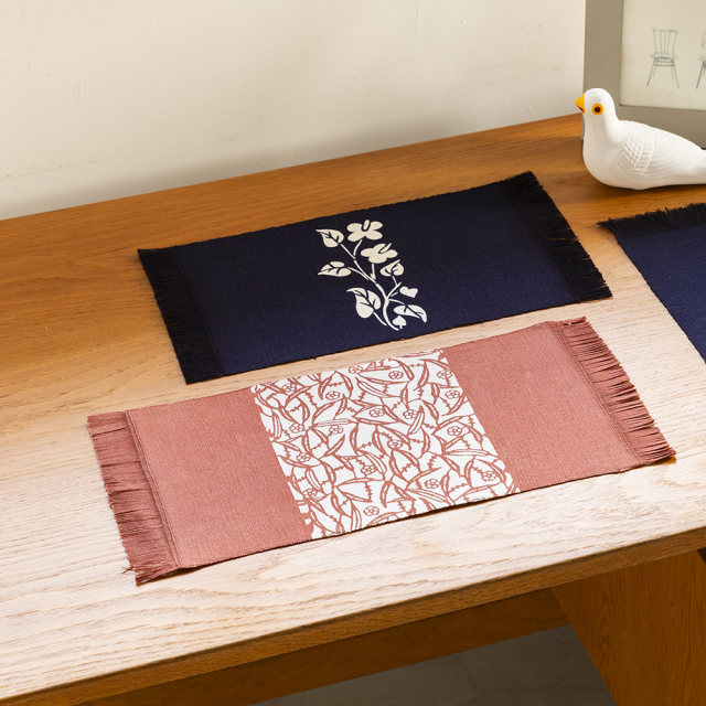 【木綿・中】型染めの卓布＜紅型・梅に竹＞房｜ 山内武志さん（山内染色工房／アトリエぬいや）【ネコポス対応可】