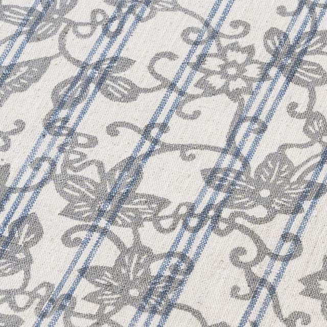 型染めの椅子敷き（縞布）＜紅型花蝶唐草＞／ 山内武志さん（山内染色