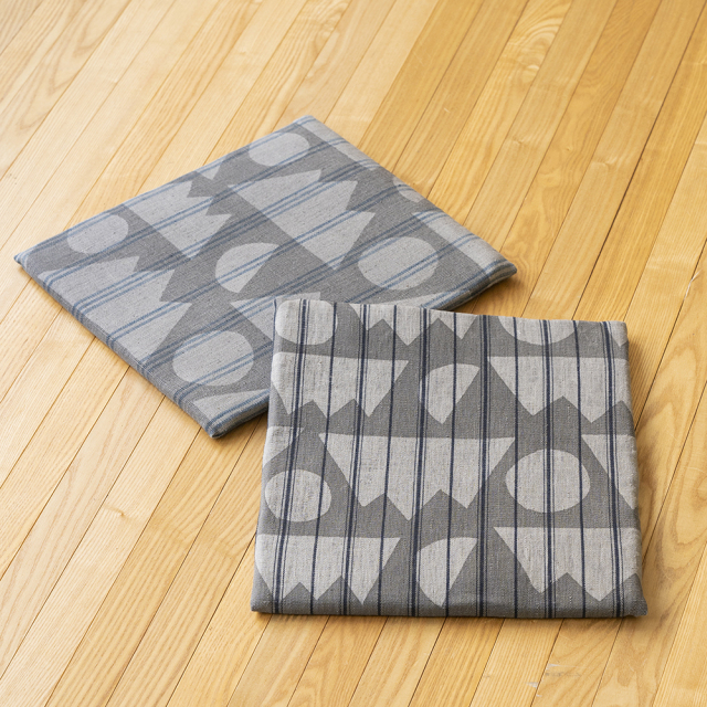【小・縞布】型染めの椅子敷き＜山月日（日月山）＞｜山内武志さん（山内染色工房／アトリエぬいや） 静岡県浜松市 チェアマット