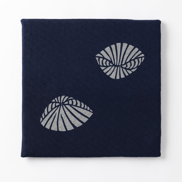 【大】型染めの椅子敷き＜貝・はまぐり＞綿変わり織｜山内武志さん（山内染色工房／アトリエぬいや） 静岡県浜松市 チェアマット