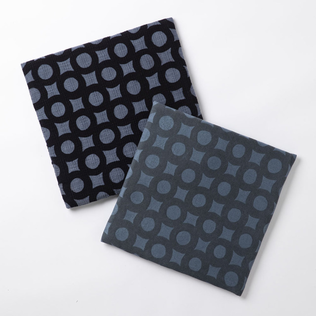 【大】型染めの椅子敷き＜輪つなぎ＞綿スラブ・綿綾織｜山内武志さん（山内染色工房／アトリエぬいや） 静岡県浜松市 チェアマット