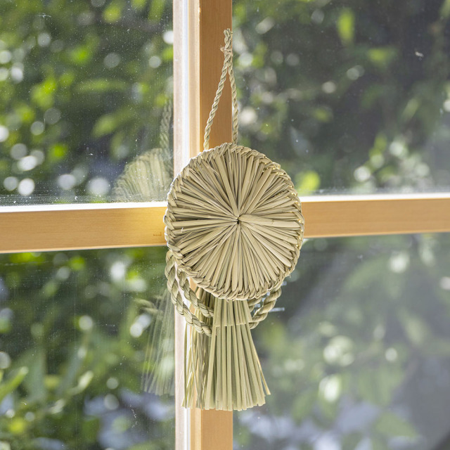 南信州の藁細工 しめ飾り <後光(ごこう)>|長野県 藁細工 わら細工 手しごと 手仕事 縁起もの お正月飾り 鶴は千年 縁起もの