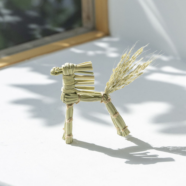 南信州の藁細工 しめ飾り <干支・馬九行久(うまくいく)>午(うま)|長野県 藁細工 わら細工 手しごと 手仕事 縁起もの お正月飾り 縁起もの