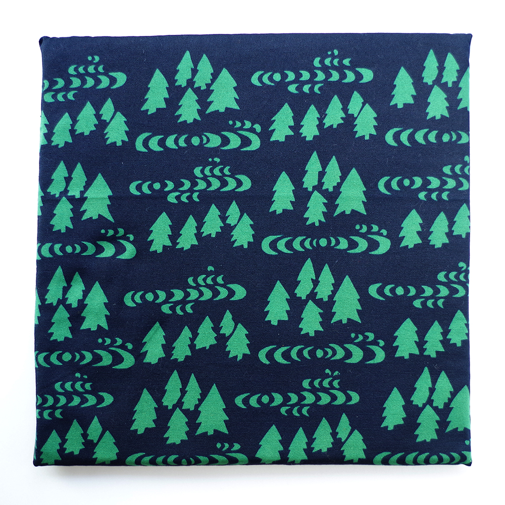 【大】型染めの椅子敷き＜森と湖＞綿平織（グログラン）｜山内武志さん（山内染色工房／アトリエぬいや） 静岡県浜松市 チェアマット