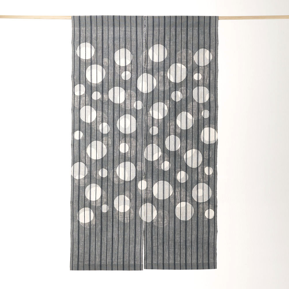 縞布】型染めののれん＜水玉（大）＞ 両面・松煙墨 | 山内武志さん