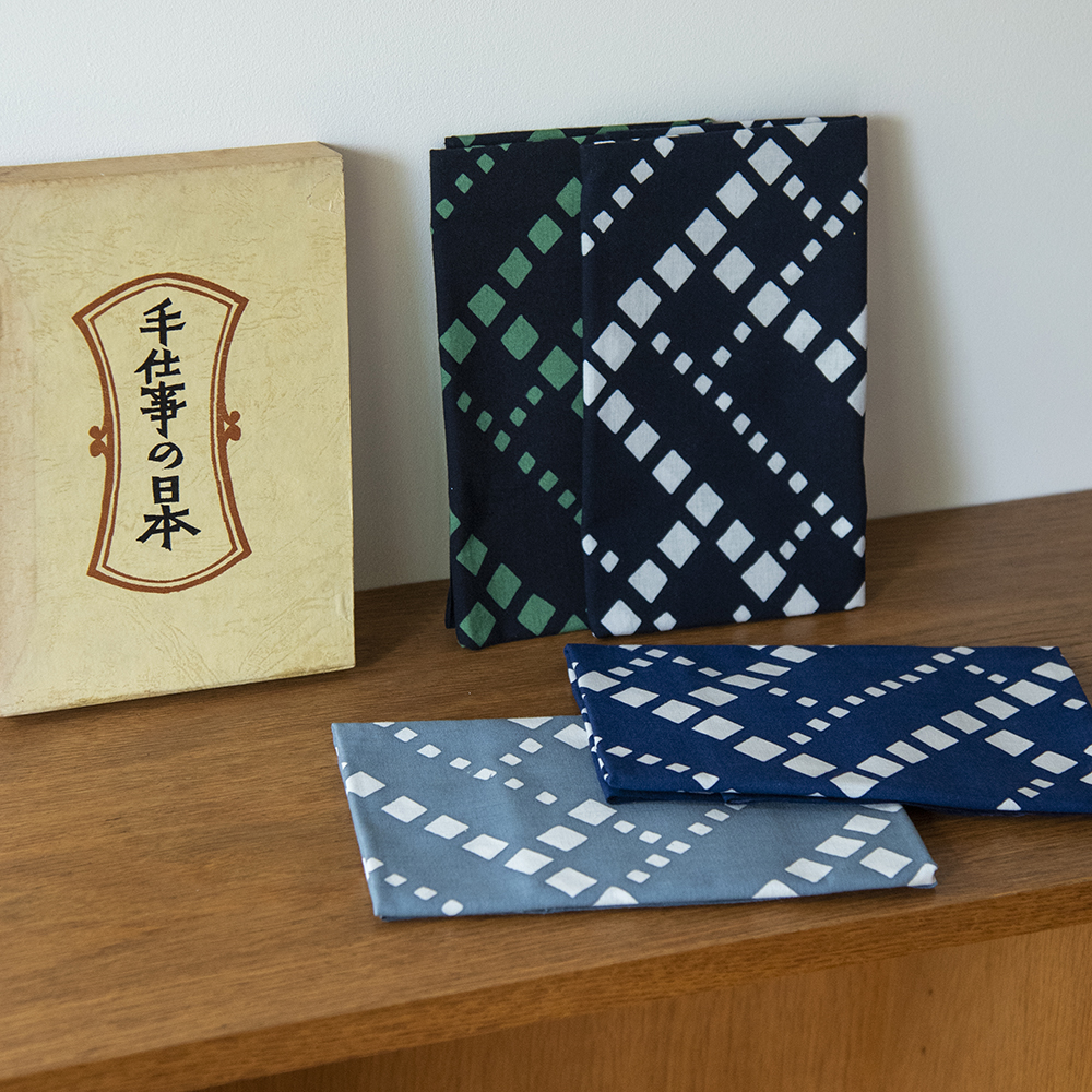 型染めの手ぬぐい ＜籠目（かごめ）＞ モザイク｜山内武志さん（山内