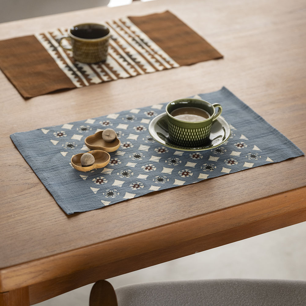 【縞布・大】型染めの卓布＜七宝＞ ランチョンマットサイズ 縫留｜山内武志さん（山内染色工房／アトリエぬいや）【ネコポス対応可】