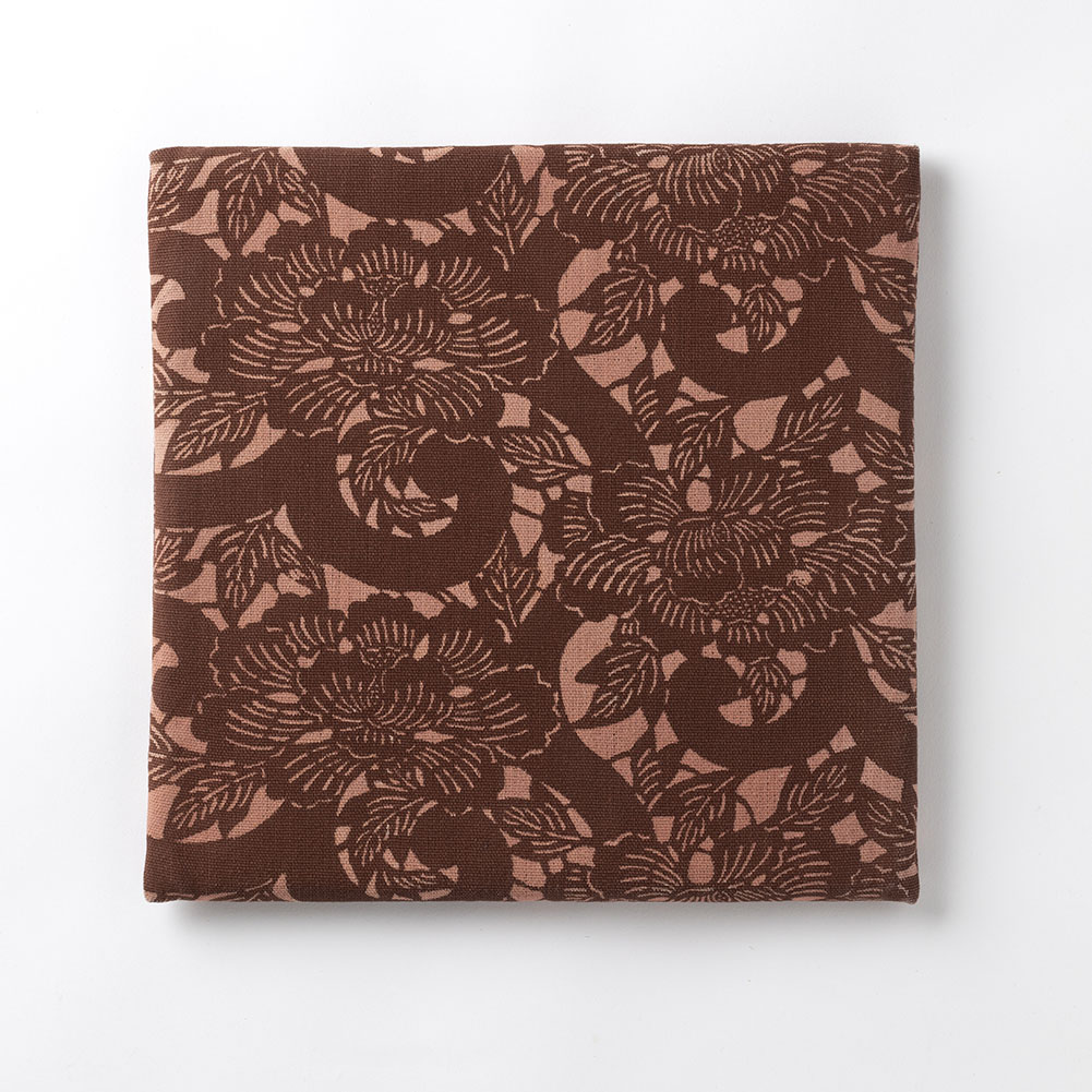 【小】型染めの椅子敷き＜牡丹唐草＞綿綾織｜山内武志さん（山内染色工房／アトリエぬいや） 静岡県浜松市 チェアマット