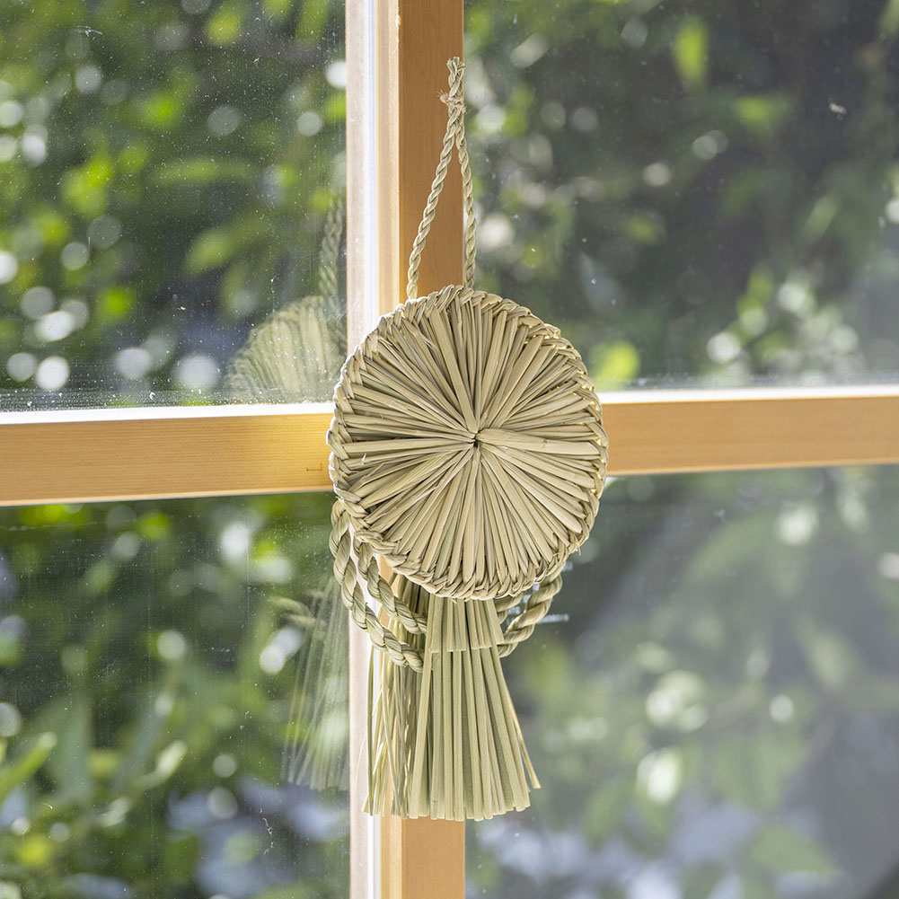 南信州の藁細工 しめ飾り ＜後光（ごこう）＞｜長野県　藁細工 わら細工 手しごと 手仕事 縁起もの お正月飾り　鶴は千年 縁起もの