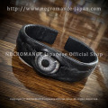 【数量限定 ご予約受付中】【ネクロマンス NECROMANCE】 レザー義眼バングル Leather Eye Bangle ＜グレー/Gray/灰色＞ 目玉 革